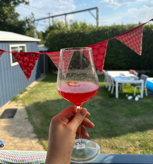 How to Make a Christmas Spritz!