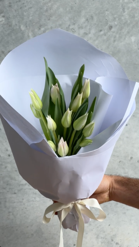 Mothers Day Single Bunch Tulips + Bottle *PRE ORDER*